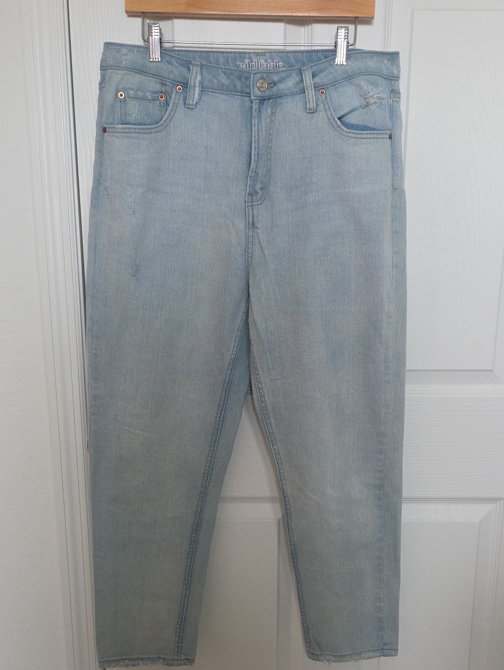 90s Y2K Light Wash High Rise Mom Jeans Distressed Raw Hem Size 12